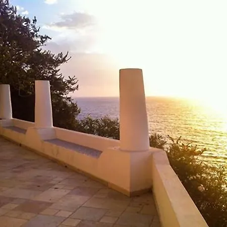 Costa Viola Bed & Breakfast *
